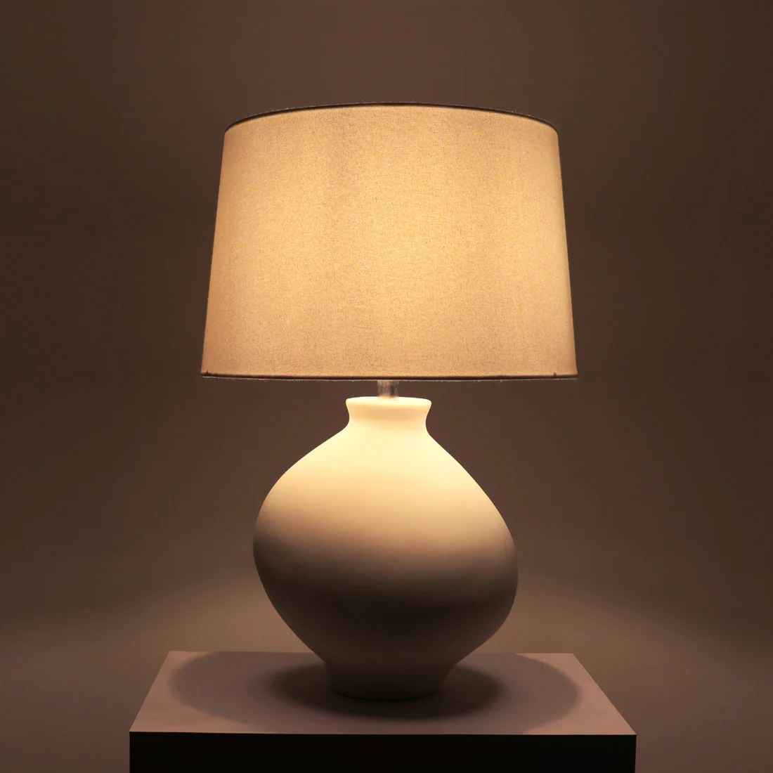 Krug Oval Table Lamp