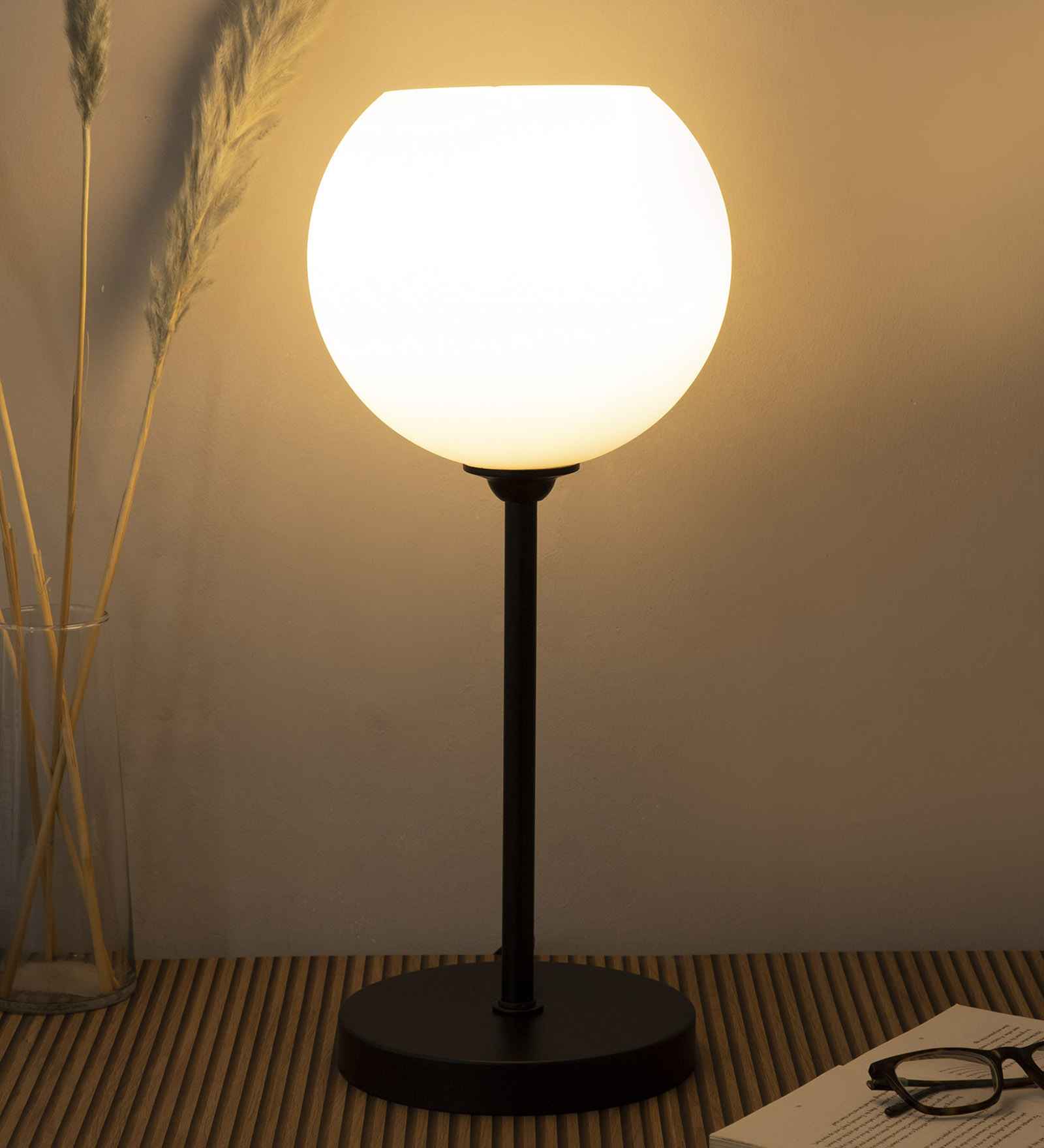 Opi Minimal Pastel Metal Single Hanging Light