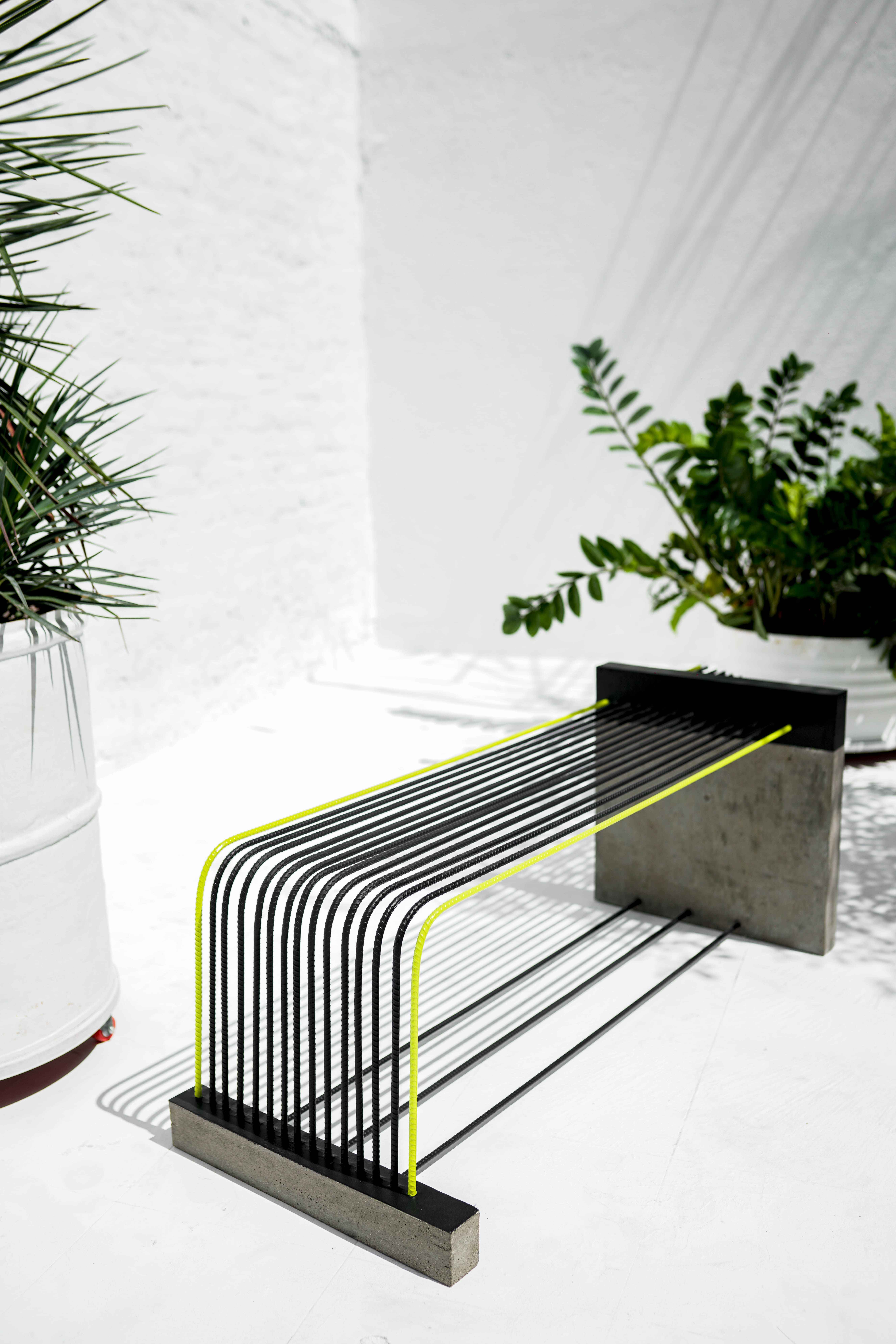 Canti Table
