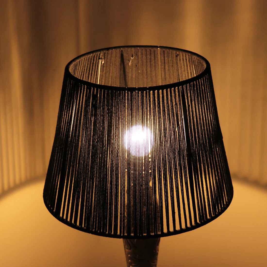 Krug Oval Table Lamp