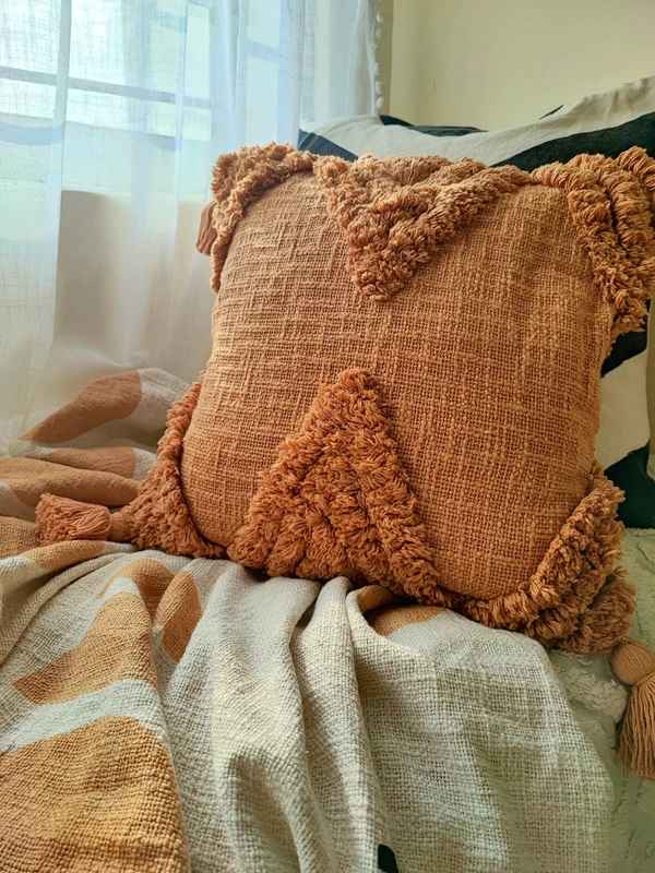 Scarlett Tufted Pillow