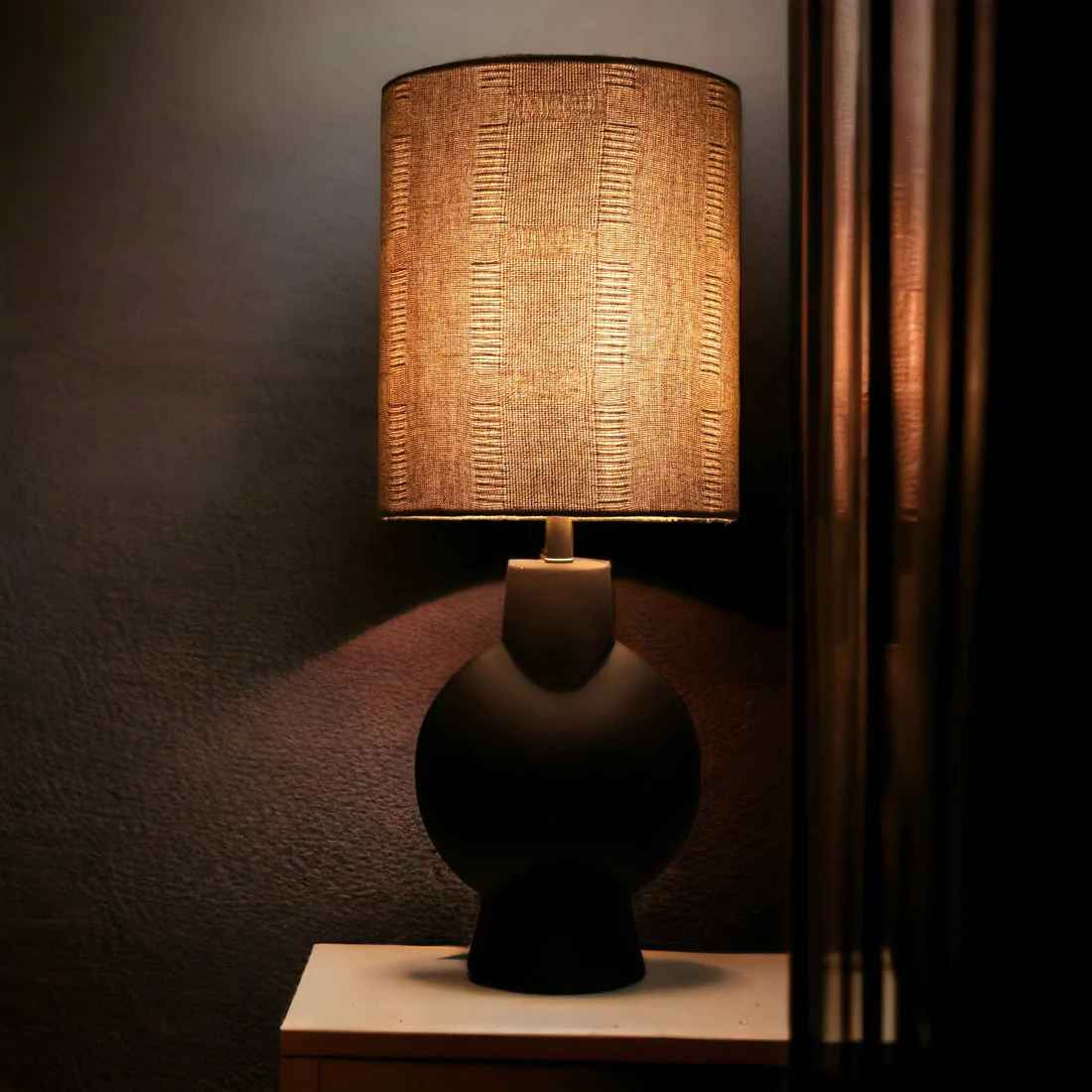 Globus Table Lamp