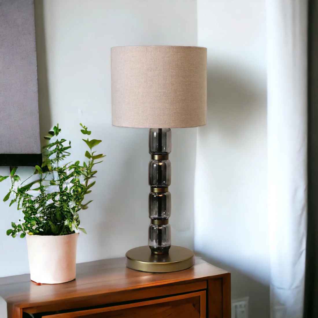 Valore Glass Table Lamp