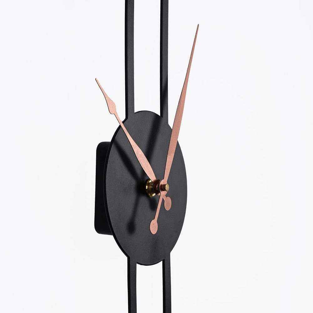 Long Time Disk Station Wall Clock