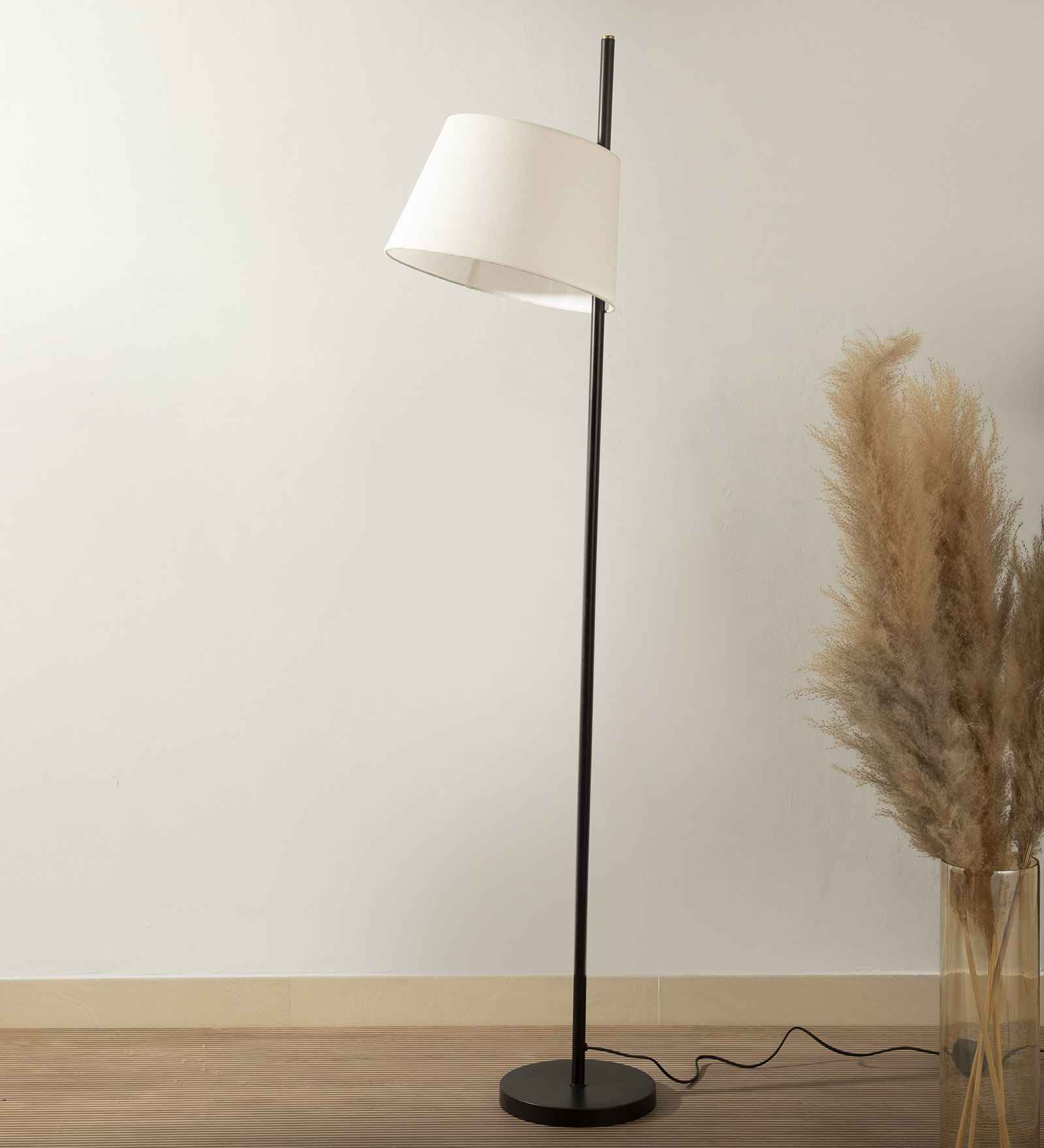 Modern Study Lamp With Metal Base