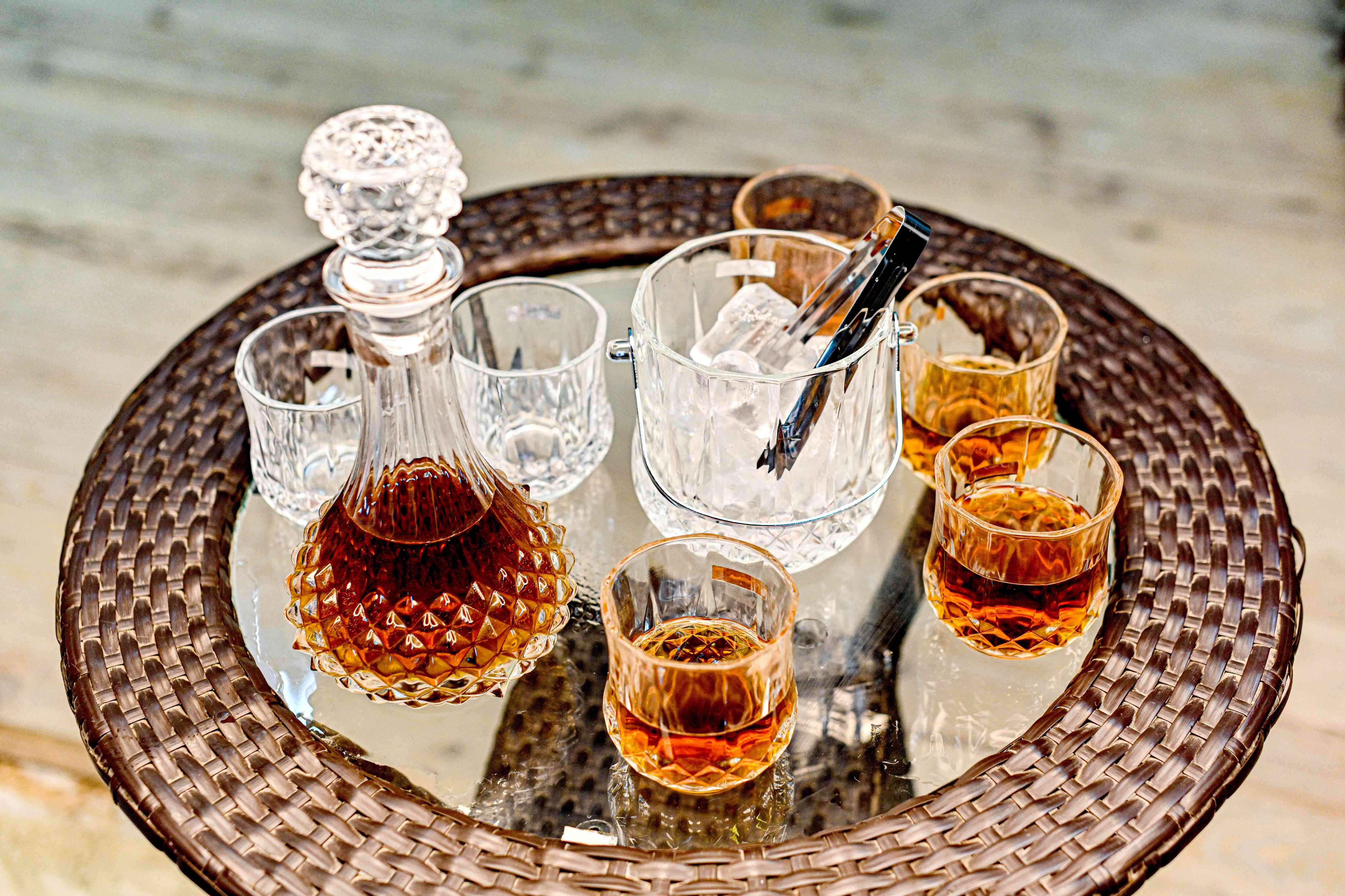 Ice bucket and glasses set hot sale