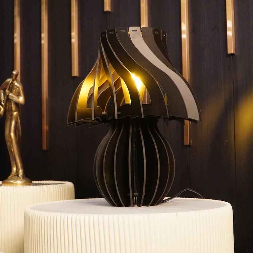 Modern Study Lamp With Metal Base