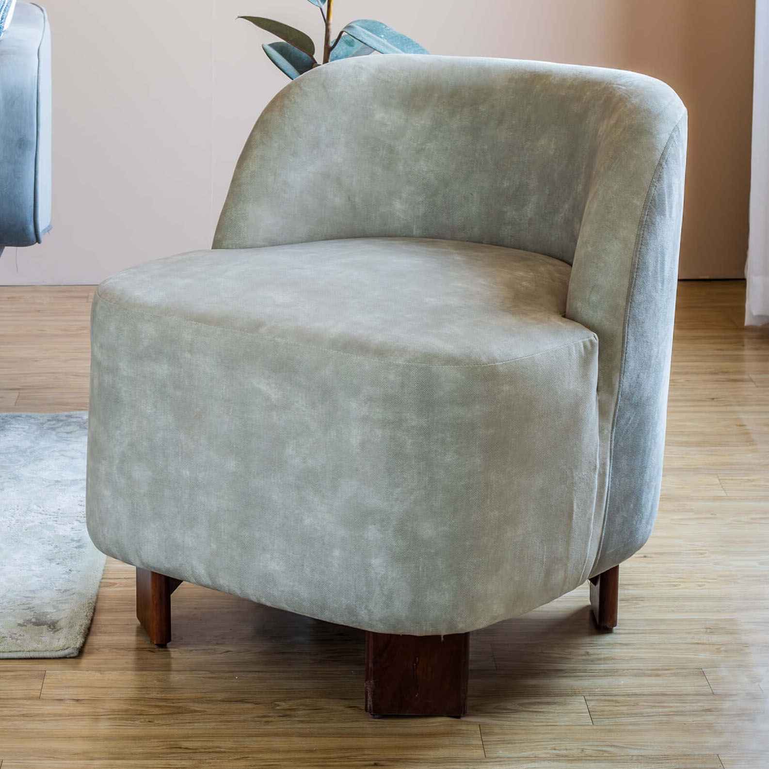 Maru Lounge Chair Pastel Green