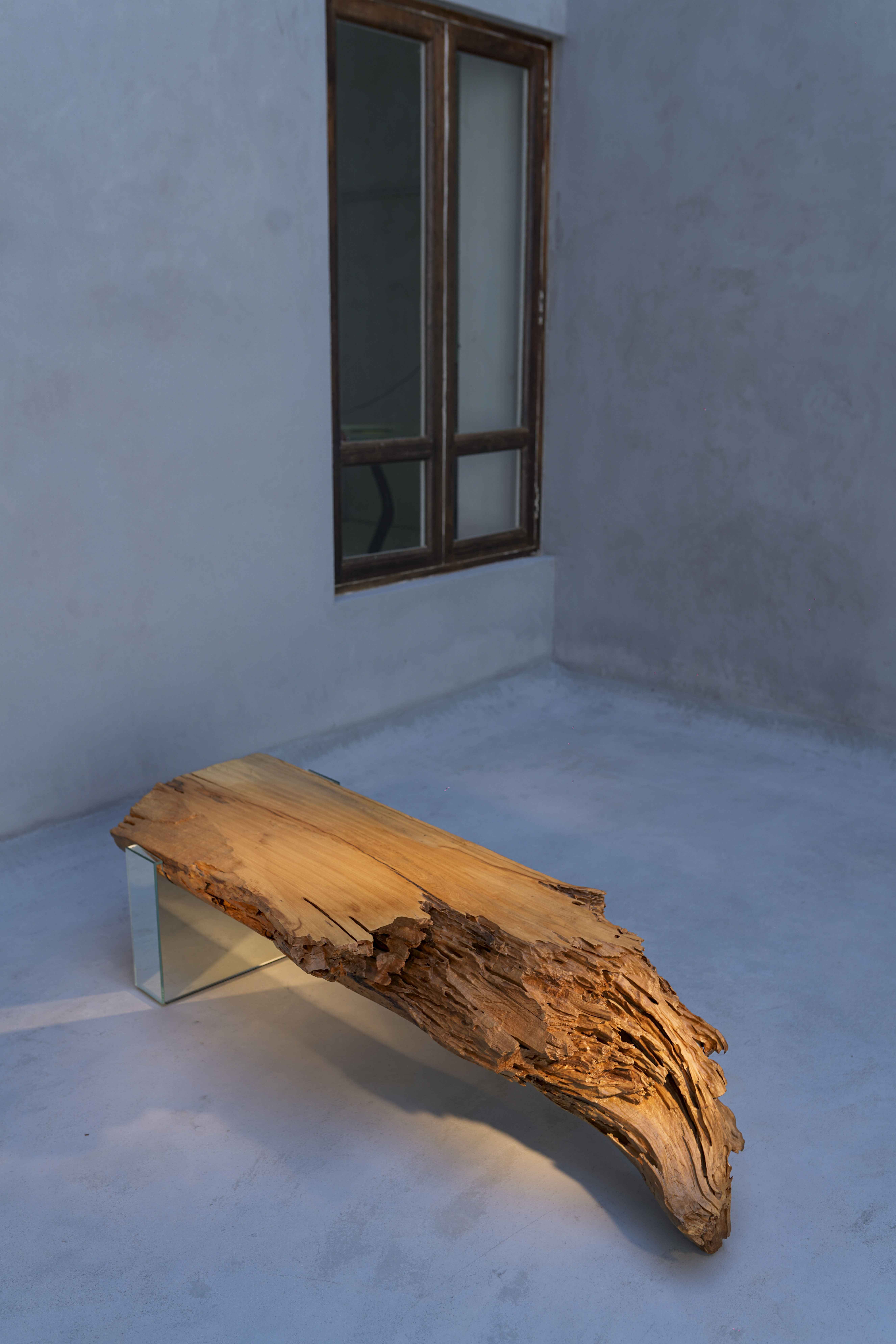 Canti Table